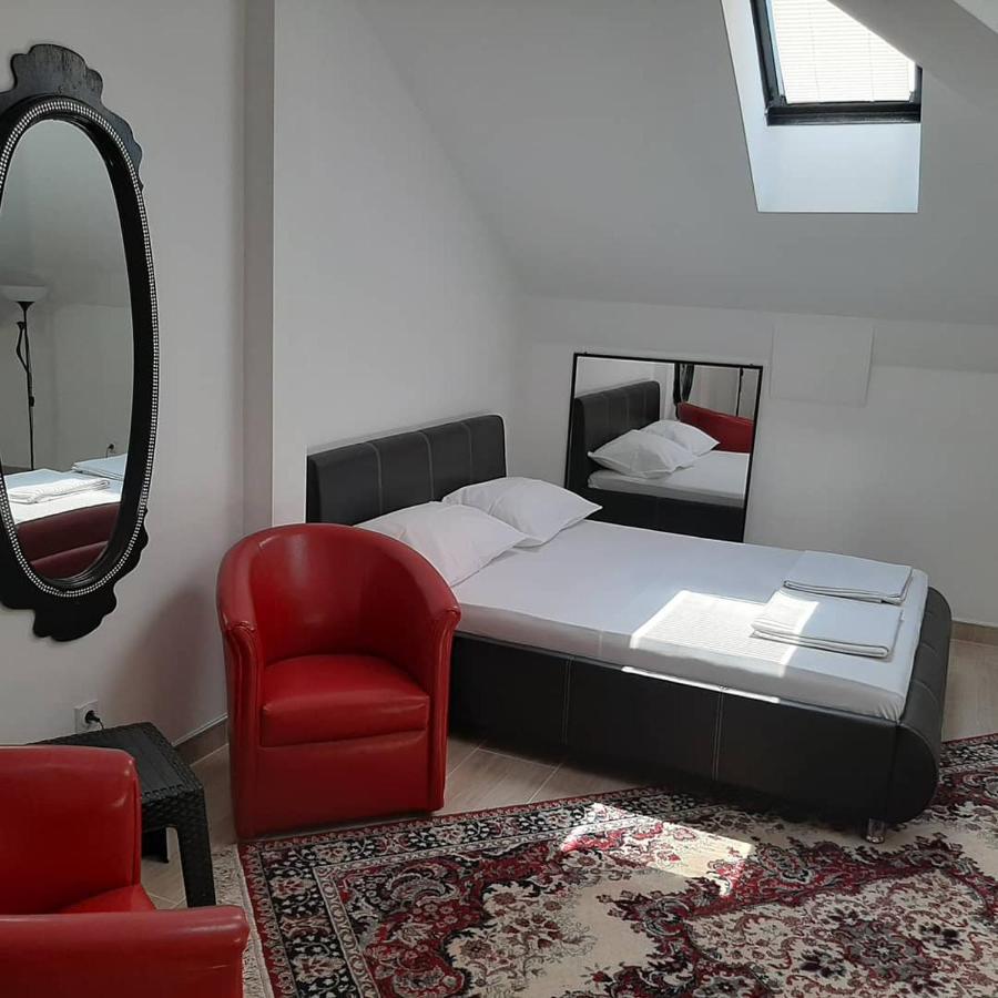 Aleksandrija Apartment นิส ภายนอก รูปภาพ